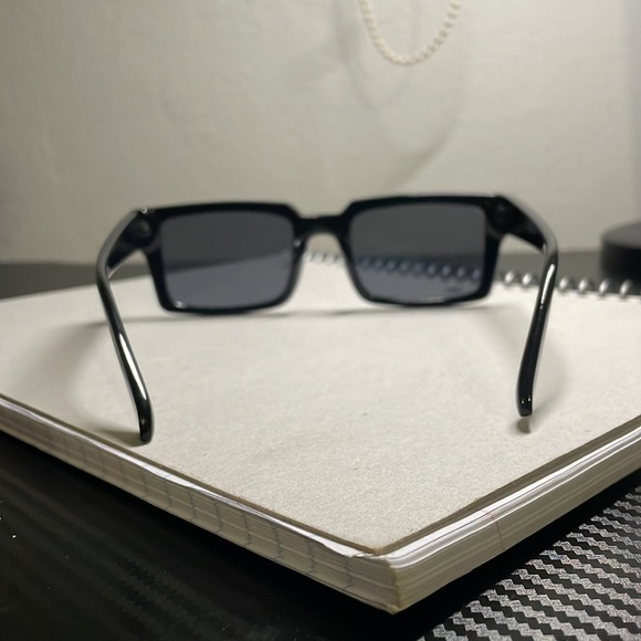 Retro Vintage Sunglasses - Picture 4 of 4